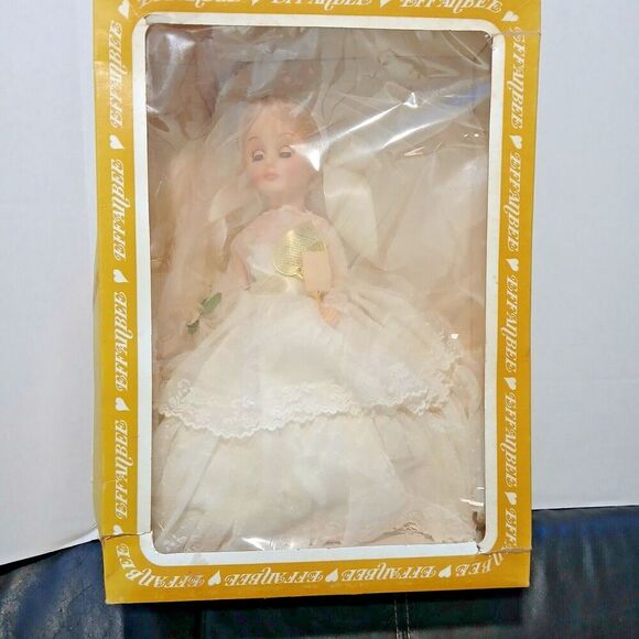 Vintage Effanbee Doll 15ins Tall the Bride. 1522 - Picture 2 of 11